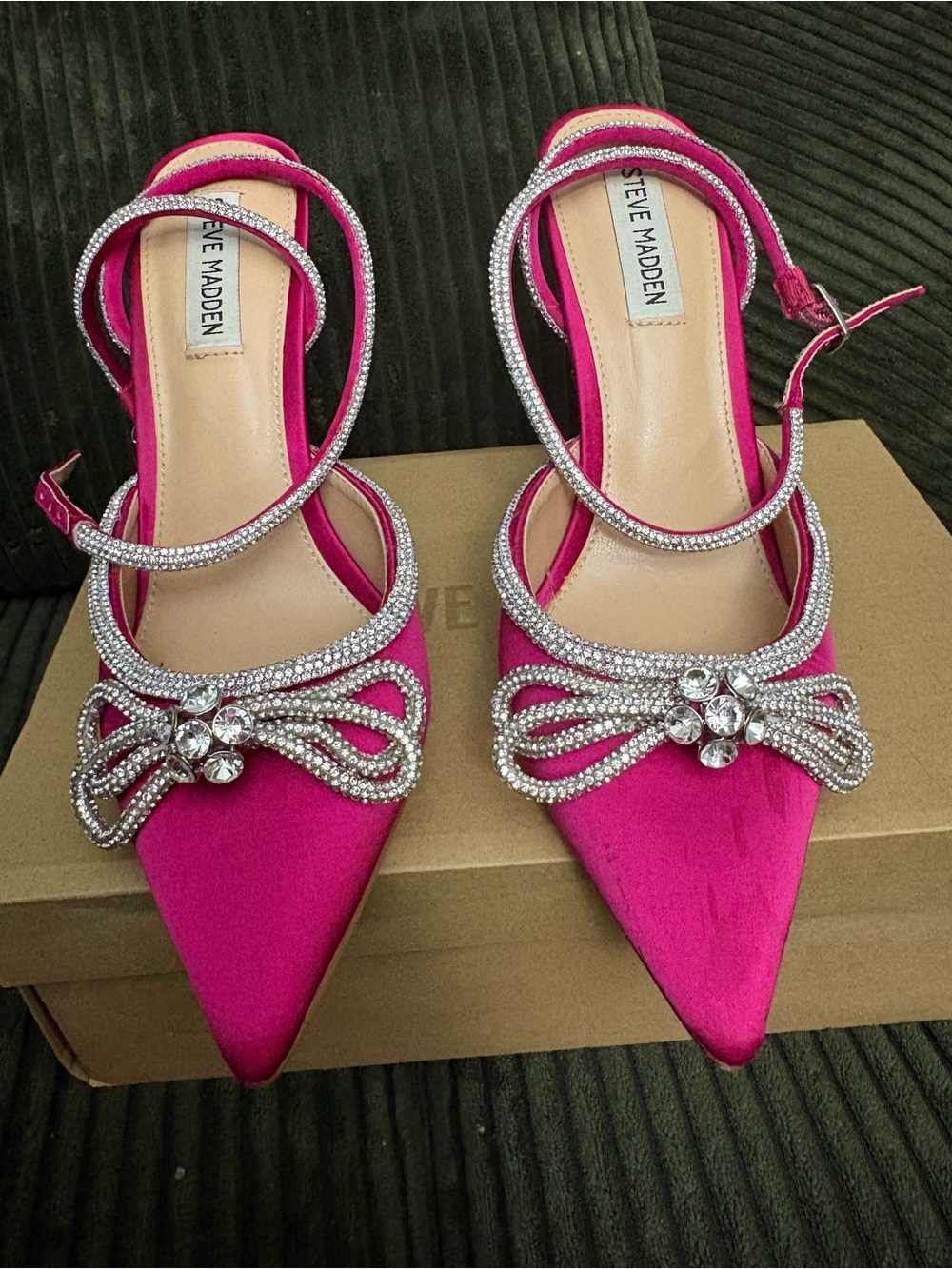 Steve Madden Viable Pink Rhinestone Bow Heels Size 9